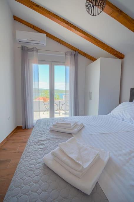 Villa With Amazing View And A Private Pool, Susnjar 1 Kruševo Extérieur photo